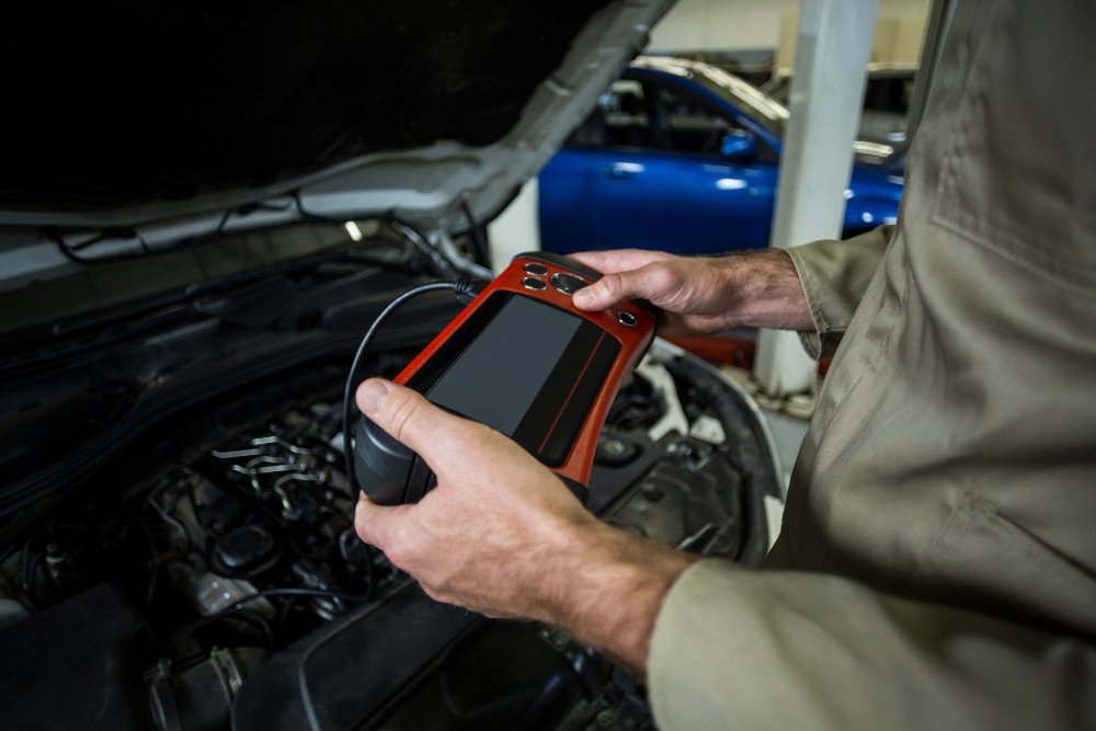 How long does a diagnostic take on a car using a professional diagnostic scanner